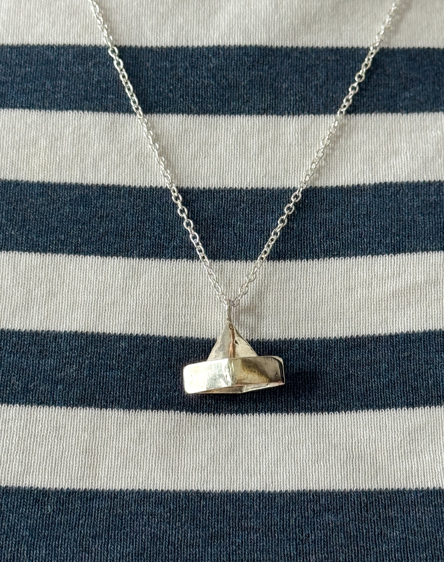 Paper sailor necklace