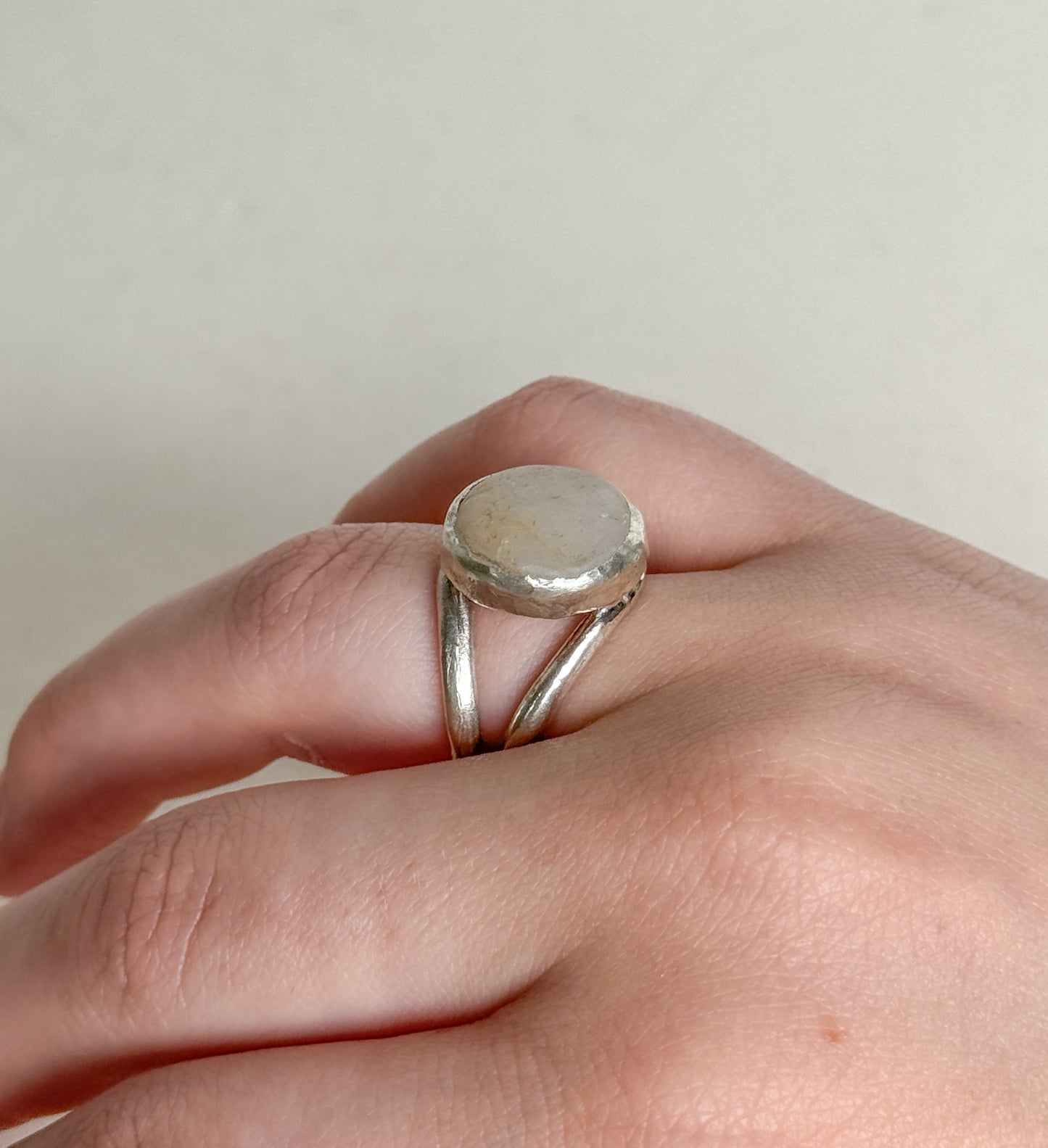 River bed ring