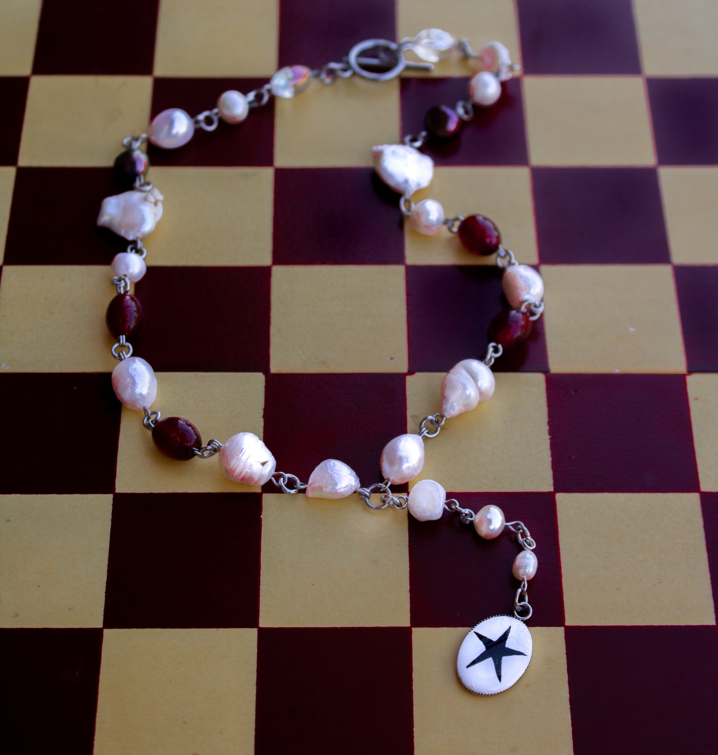 Star pendant necklace