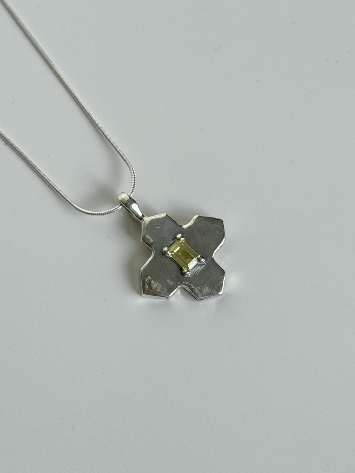 Green sapphire tile necklace