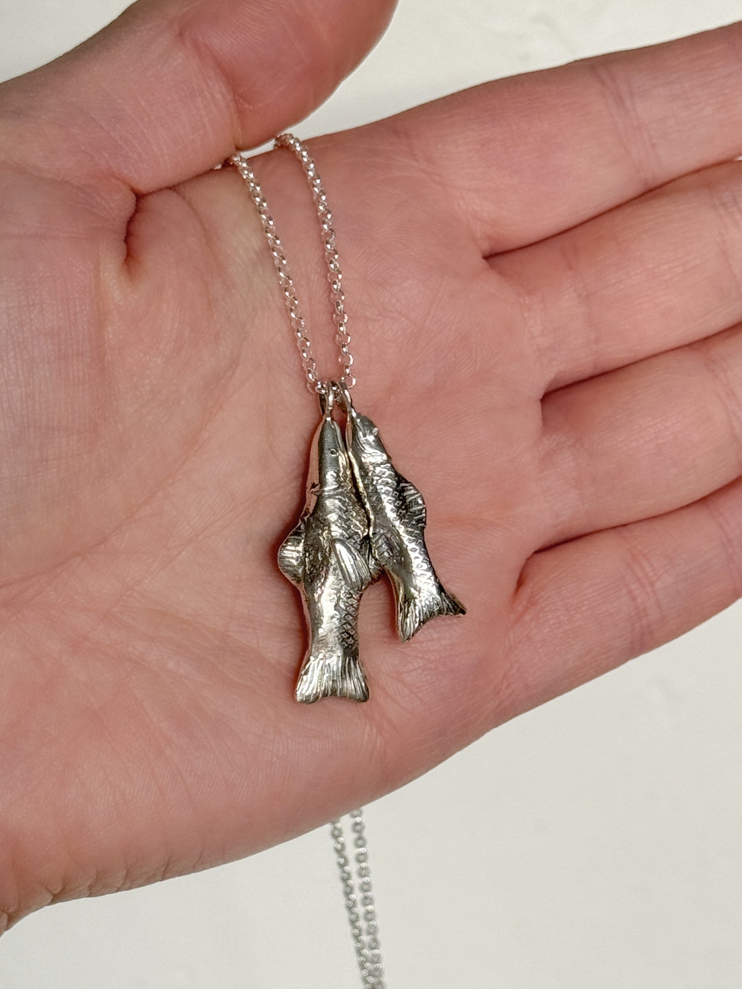 Two fish necklace