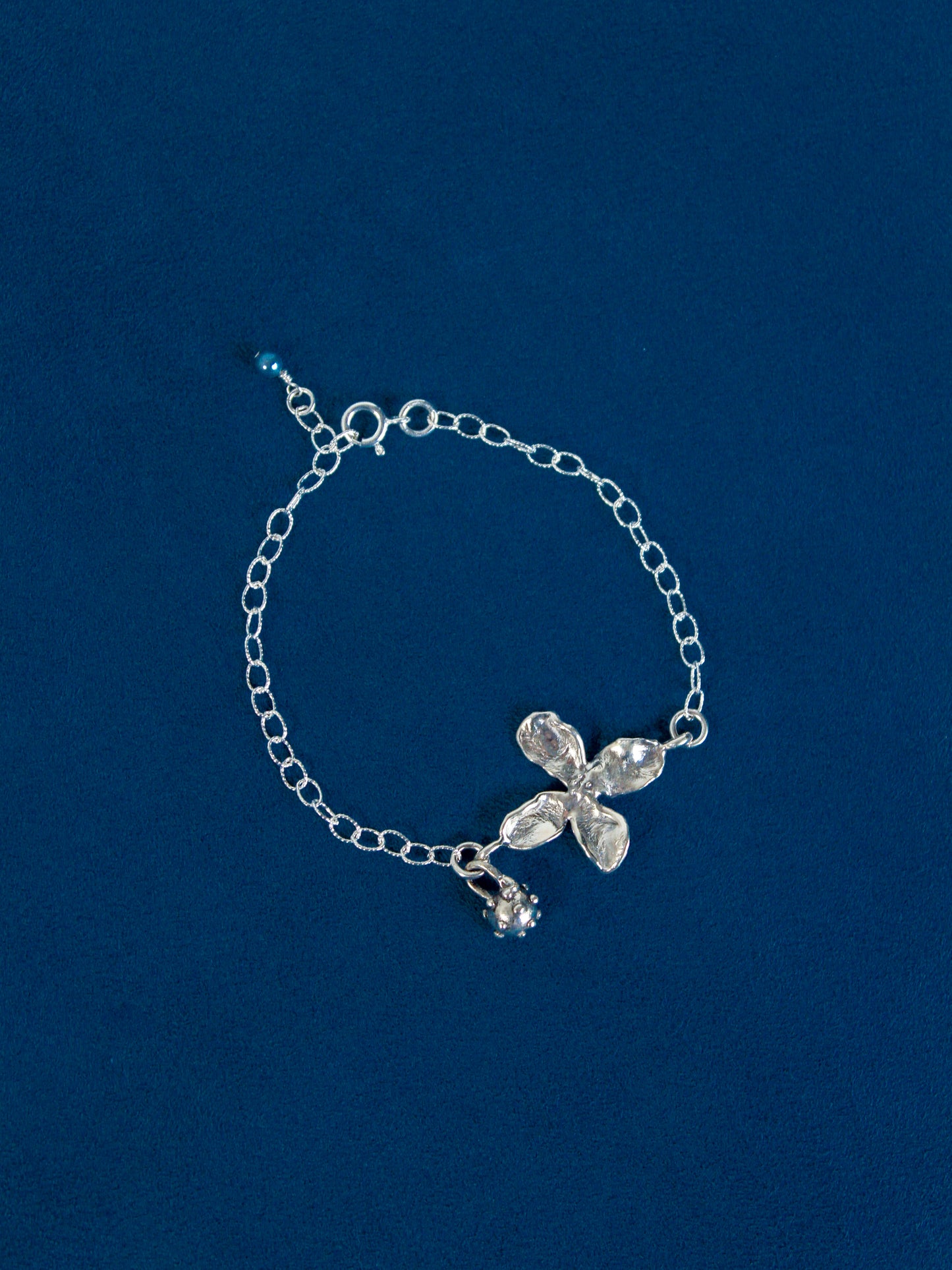 Petals bracelet