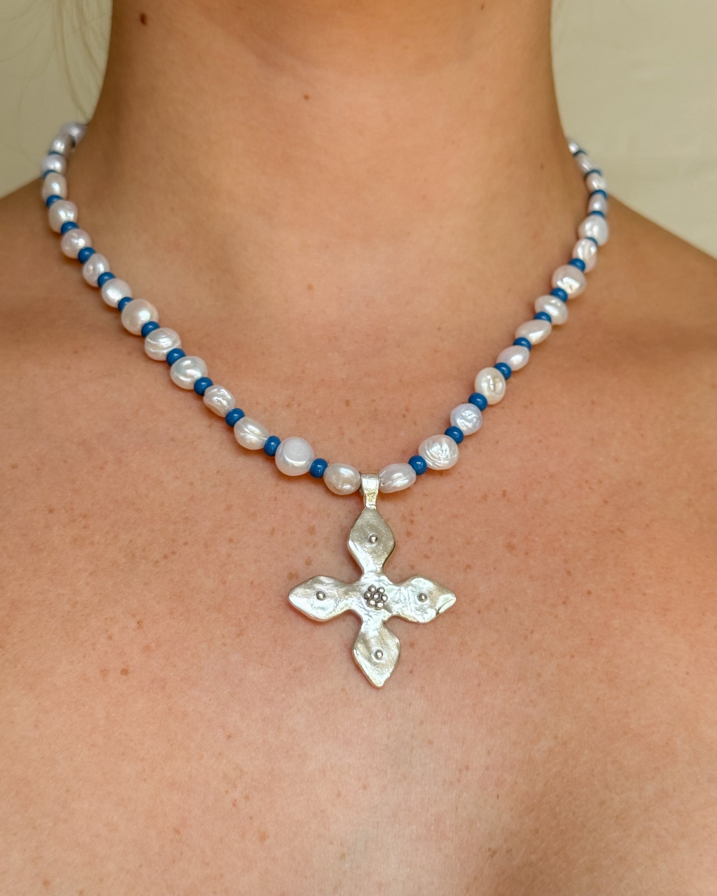 Node beaded necklace