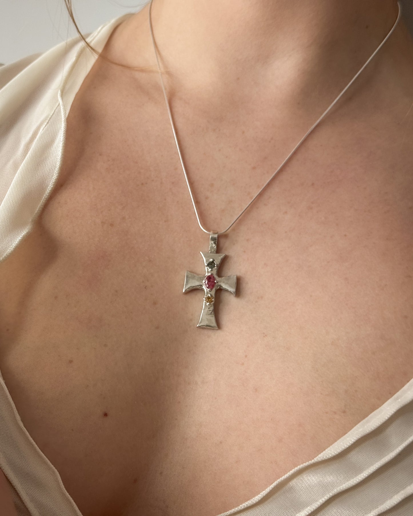 Cathedral cross necklace [1/1]