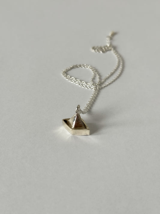 Paper sailor necklace