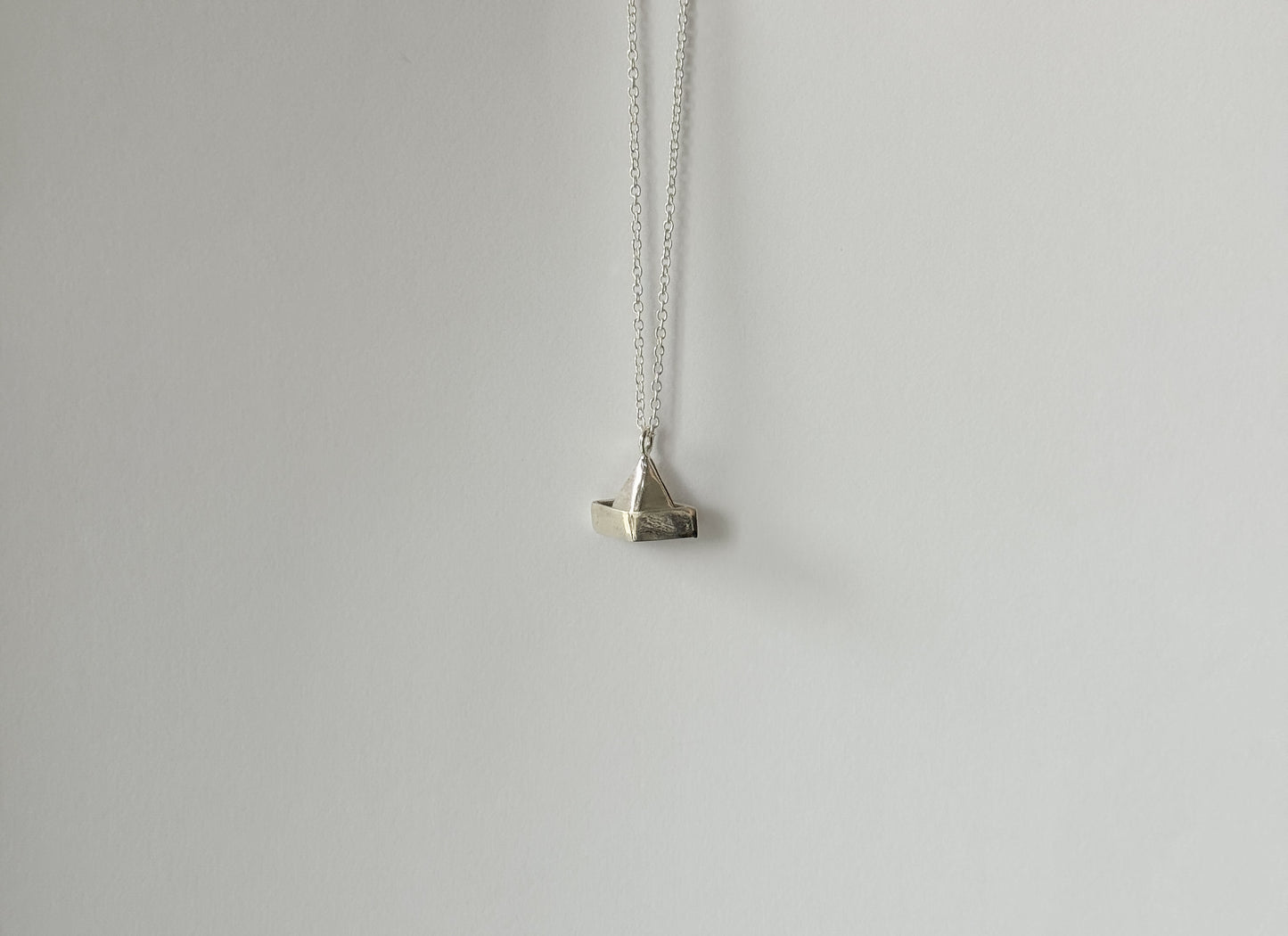 Paper sailor necklace