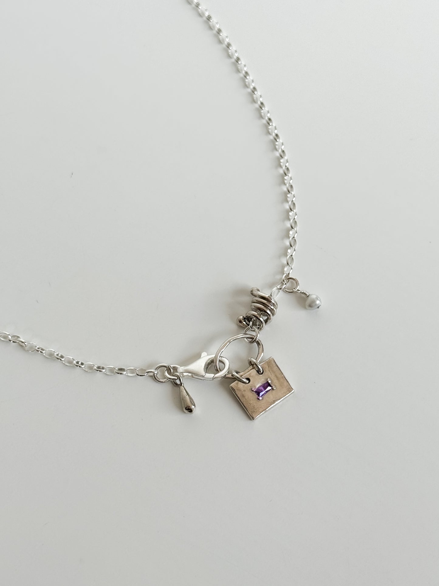 Glass frame cluster necklace [1/1]