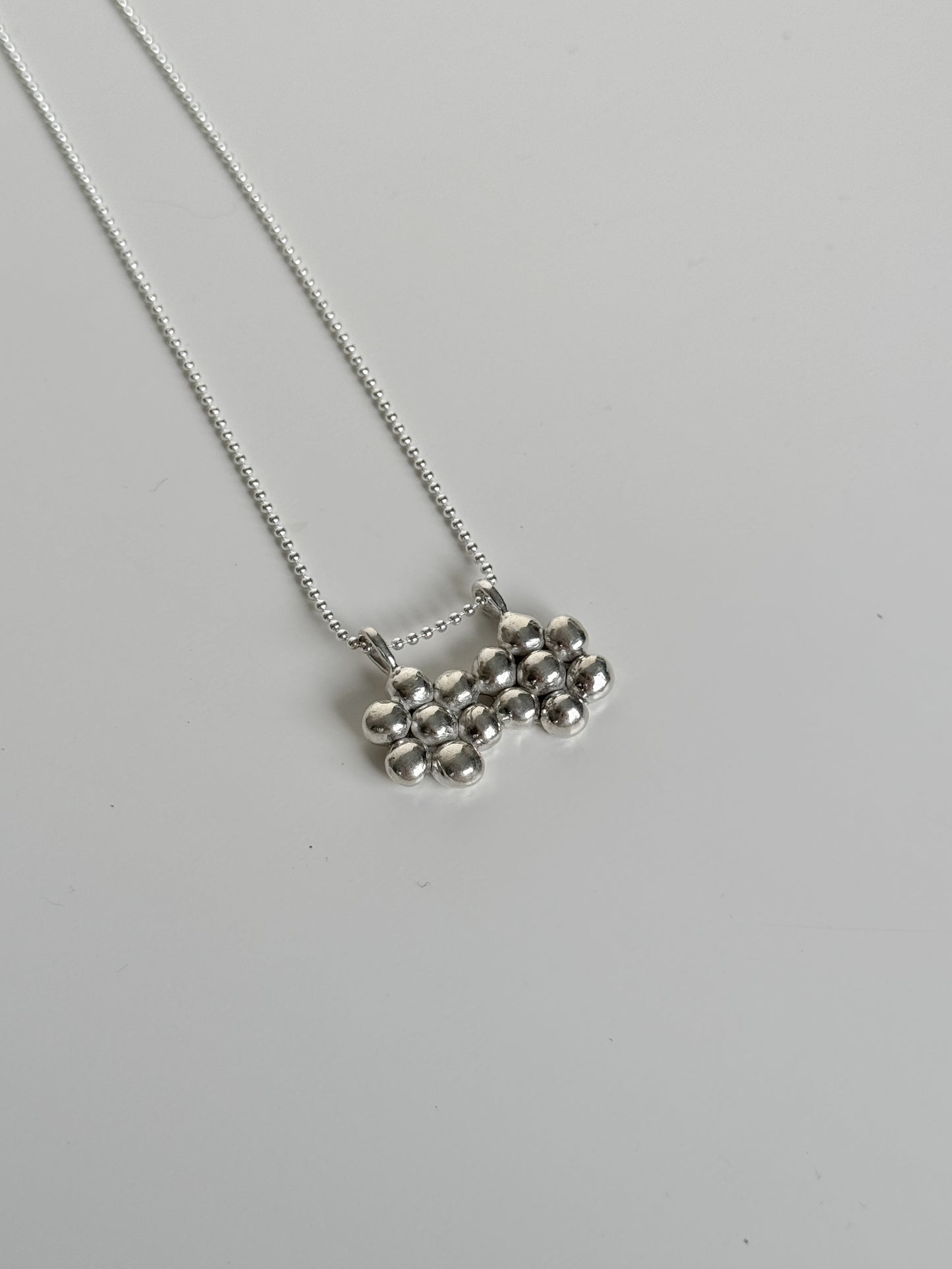 Double bubble flower necklace