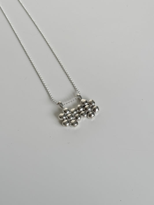 Double bubble flower necklace