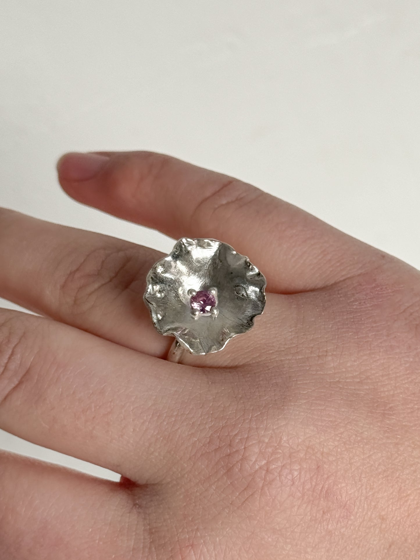 Poppy flower ring with pink sapphire [8]
