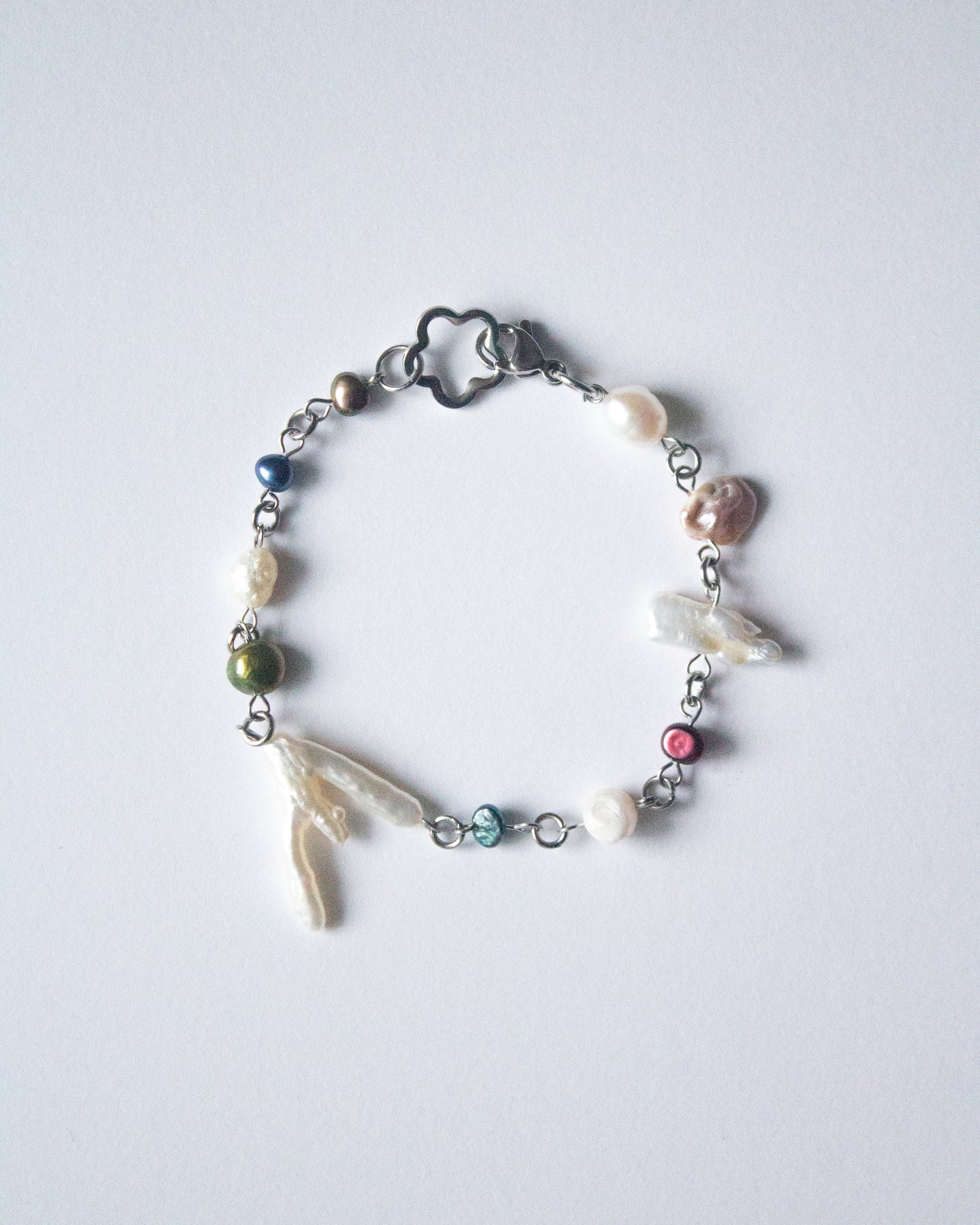 Pearl bracelet