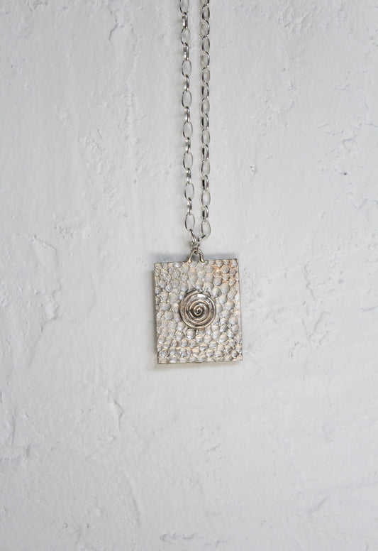 Whirlpool necklace