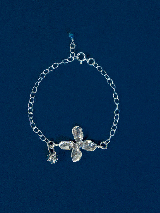 Petals bracelet