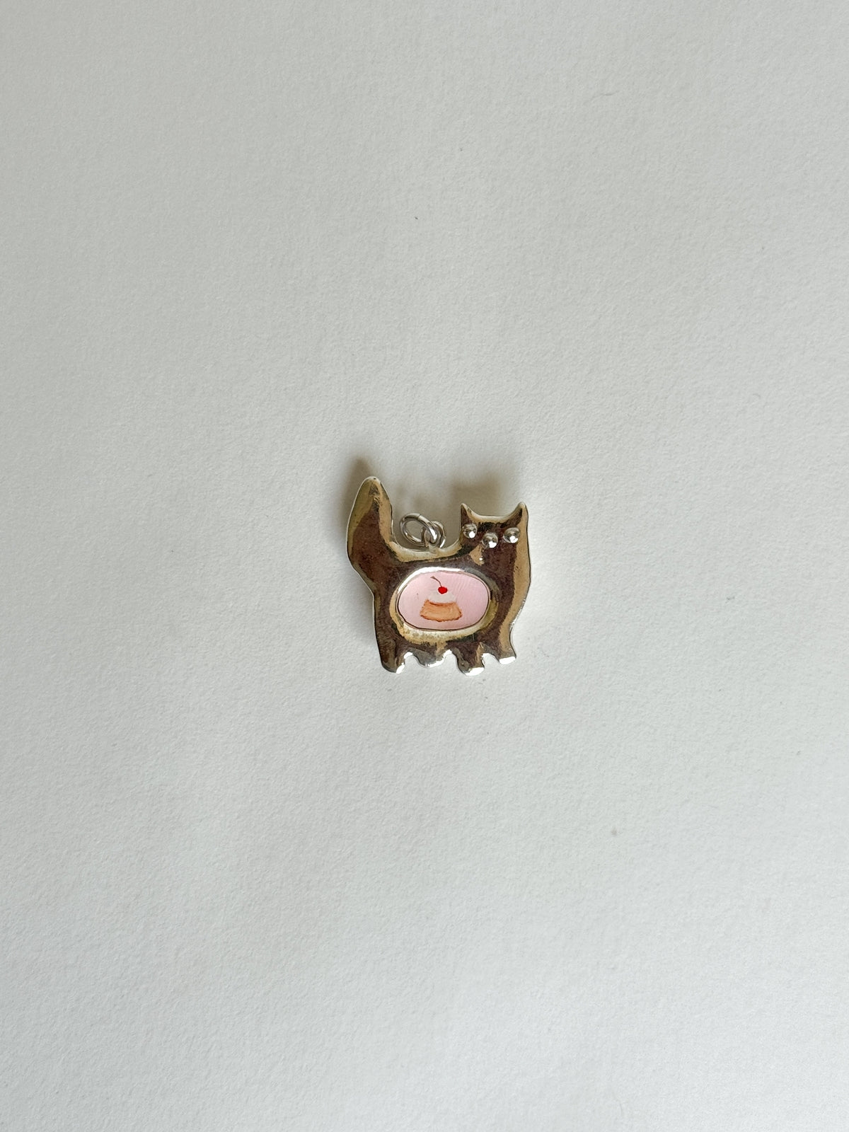Hungry cat pendant 1/1
