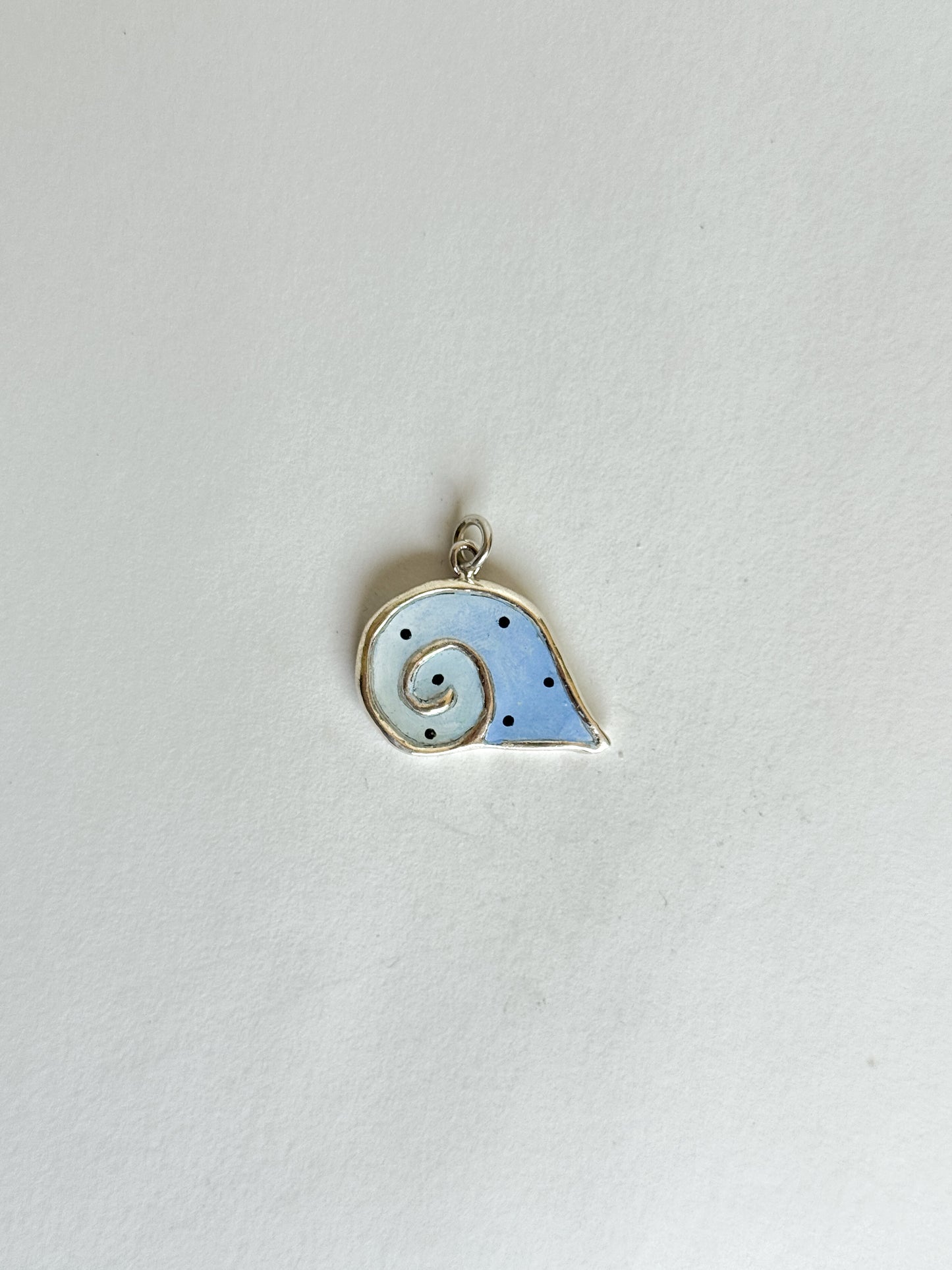 Shell pendant 1/1