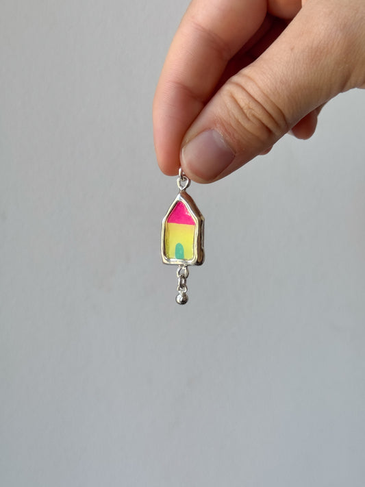 Playhouse pendant 1/1
