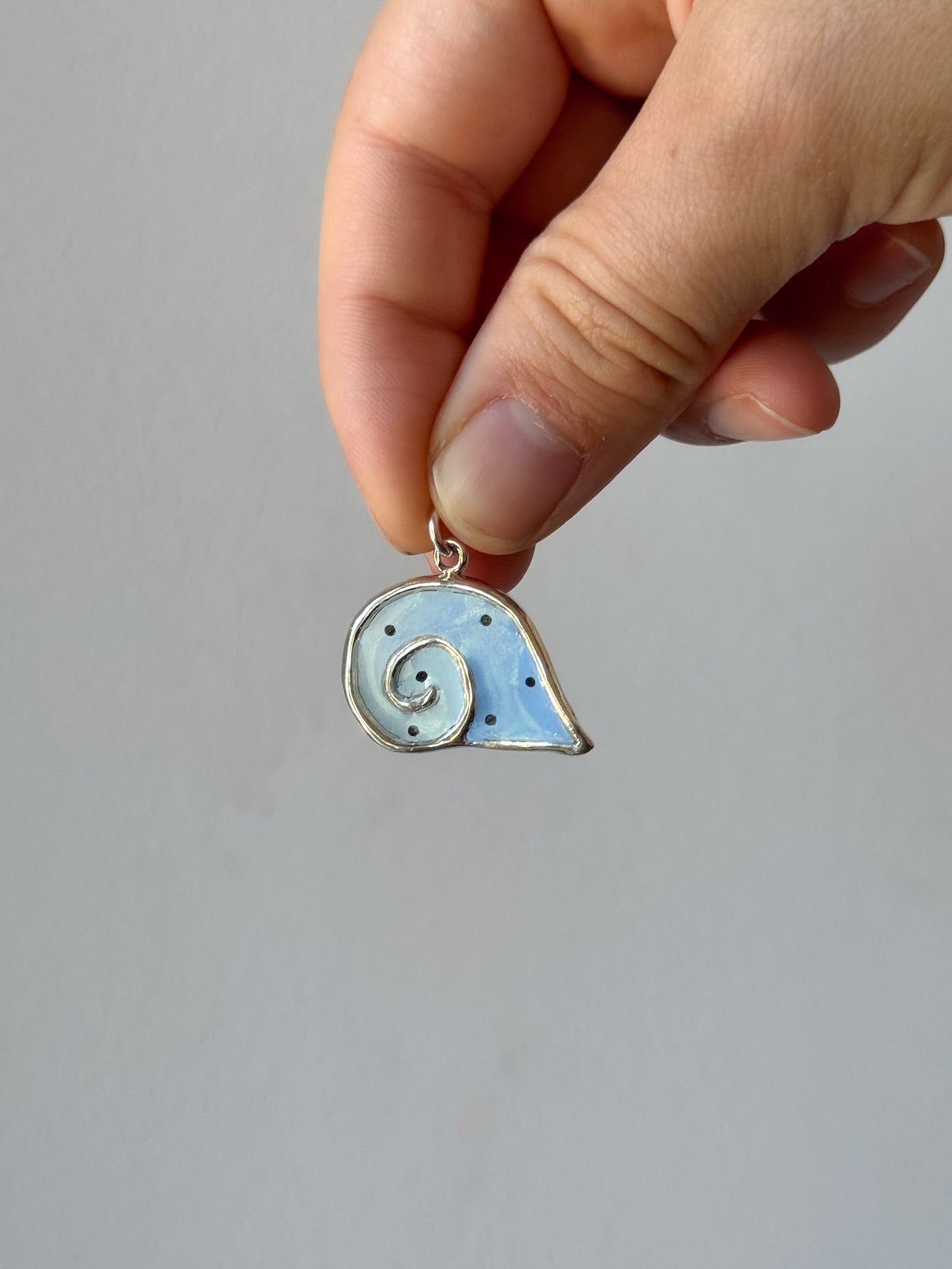 Shell pendant 1/1