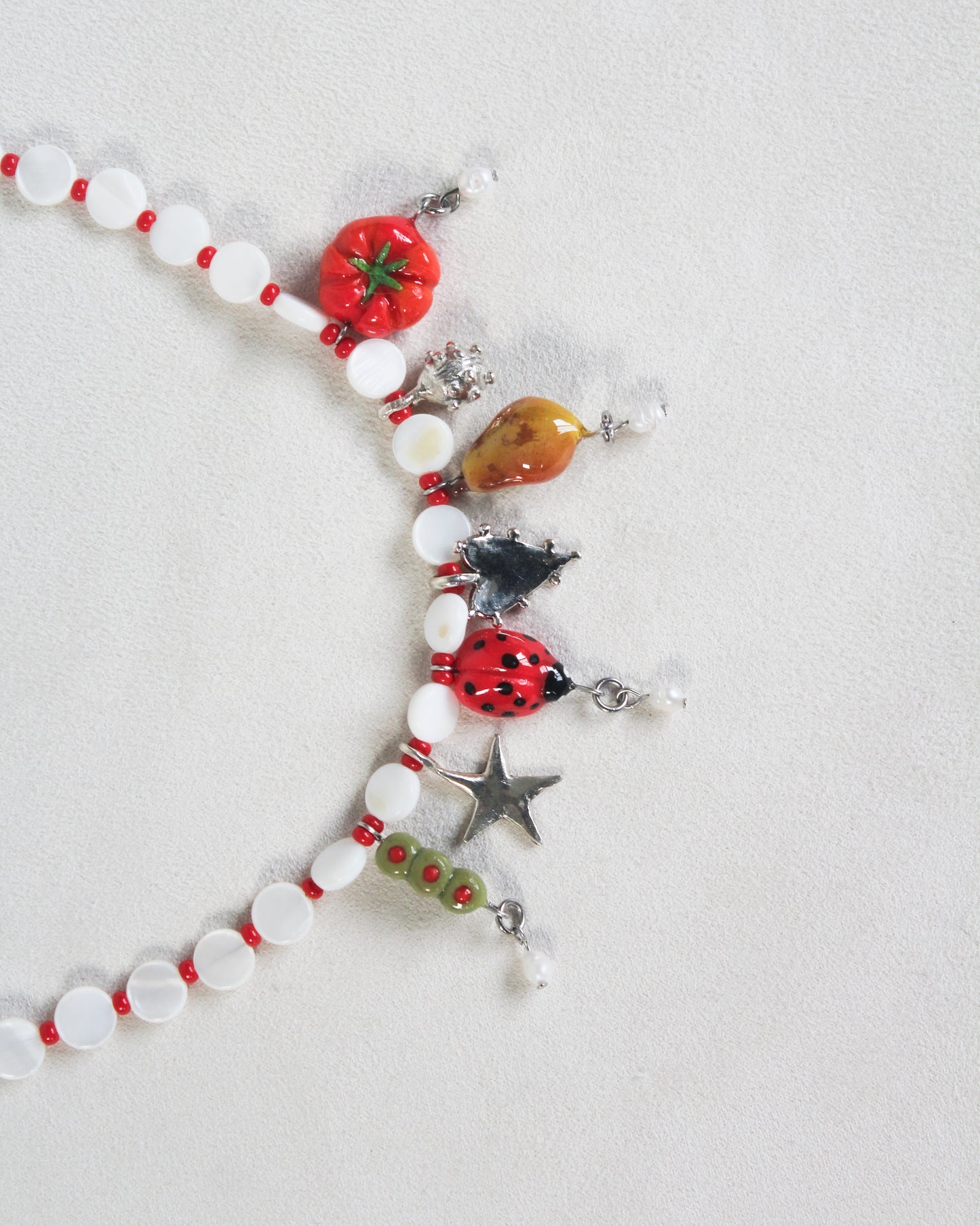 Heirloom season necklace