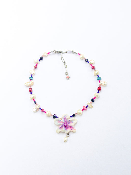 Orchidée choker necklace