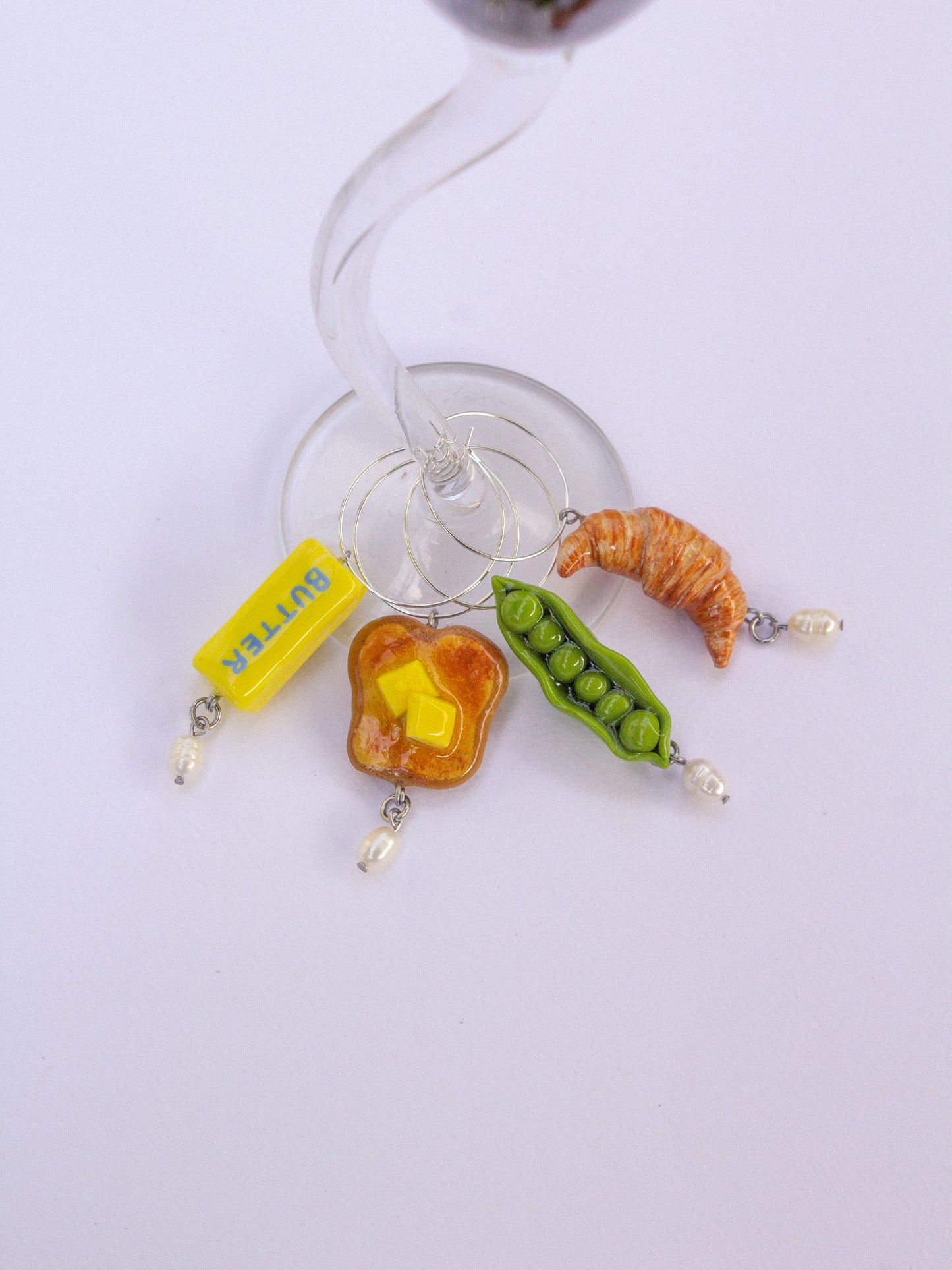 Diner party glass charms