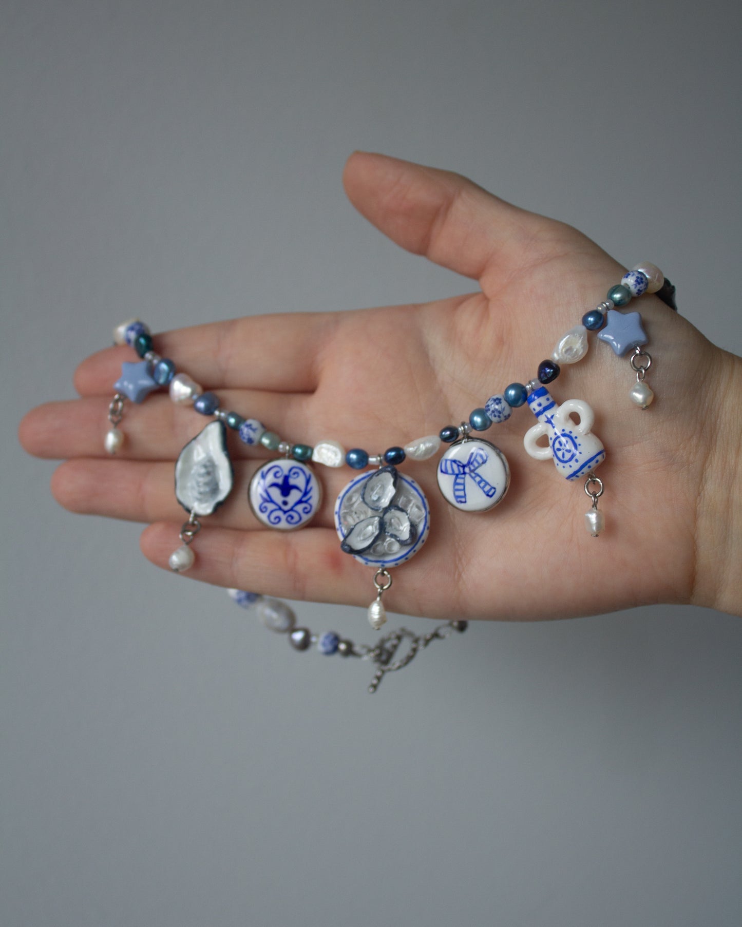 Oyster blue necklace