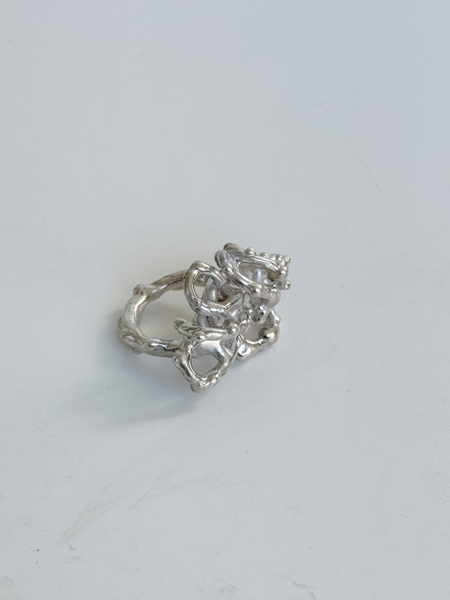 Knotted ring
